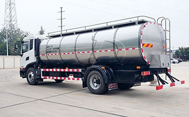 新鄉(xiāng)新東機械與泰國乳企達成鮮奶運輸車合作